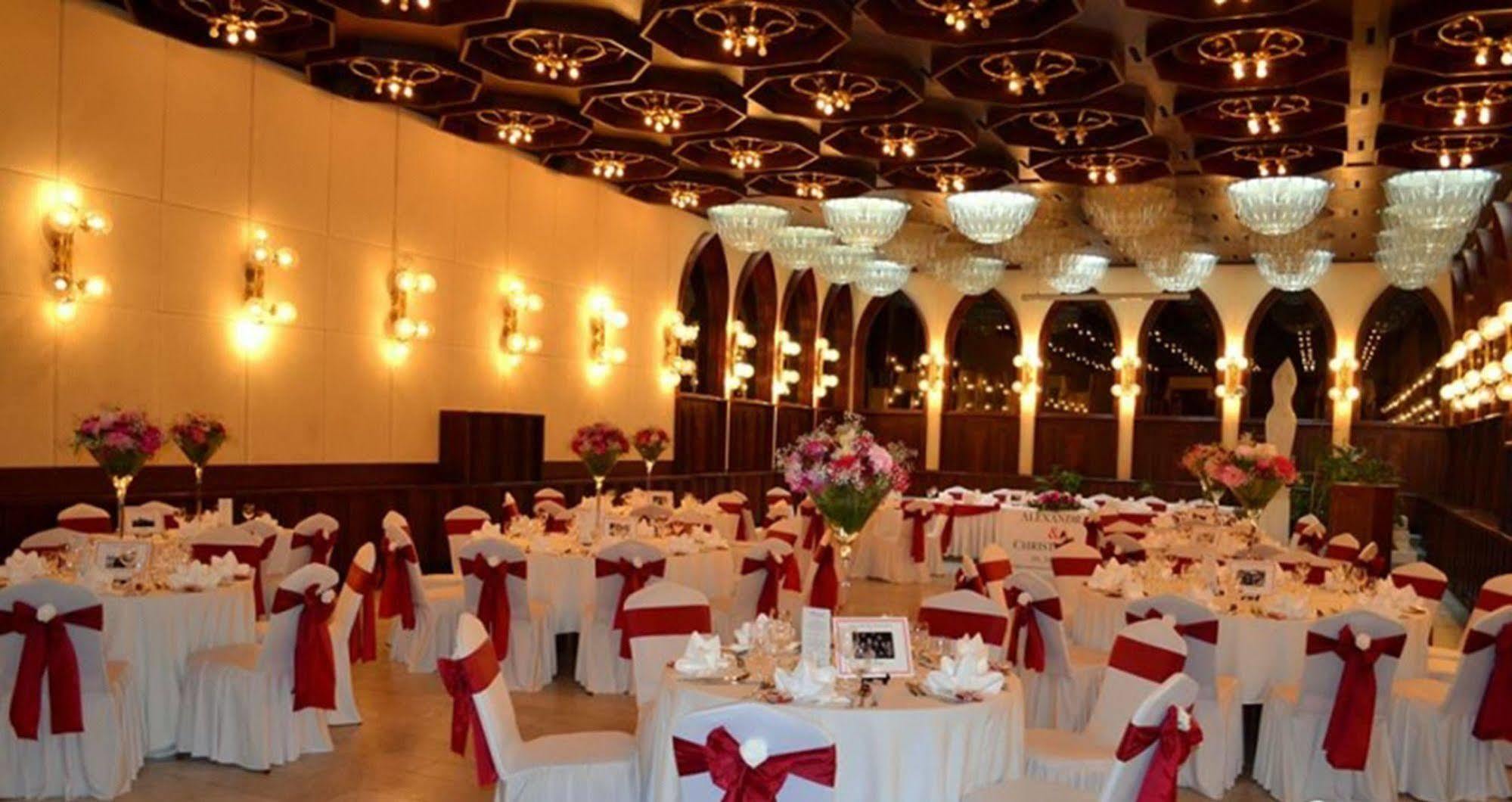 גיור Hotel Konferencia מראה חיצוני תמונה